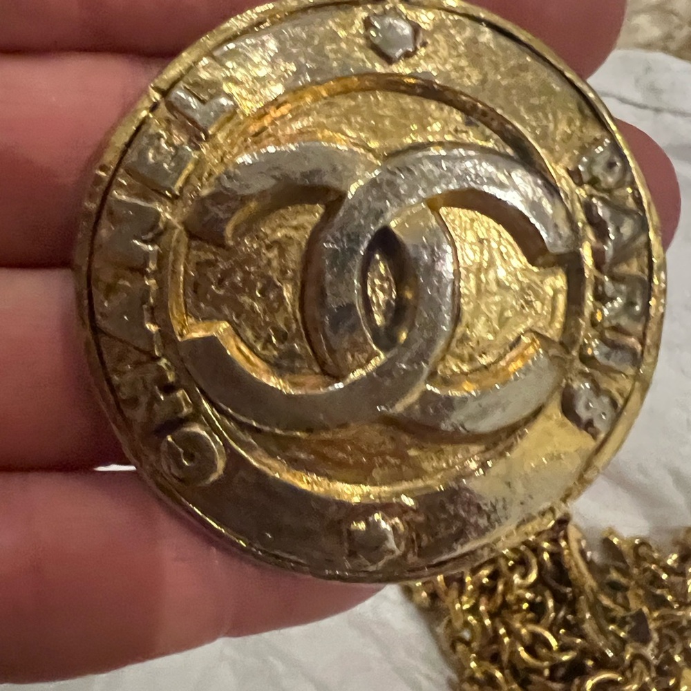 CHANEL CC MIRROR LOGO MEDALLION ROPE 17in Gold Chain